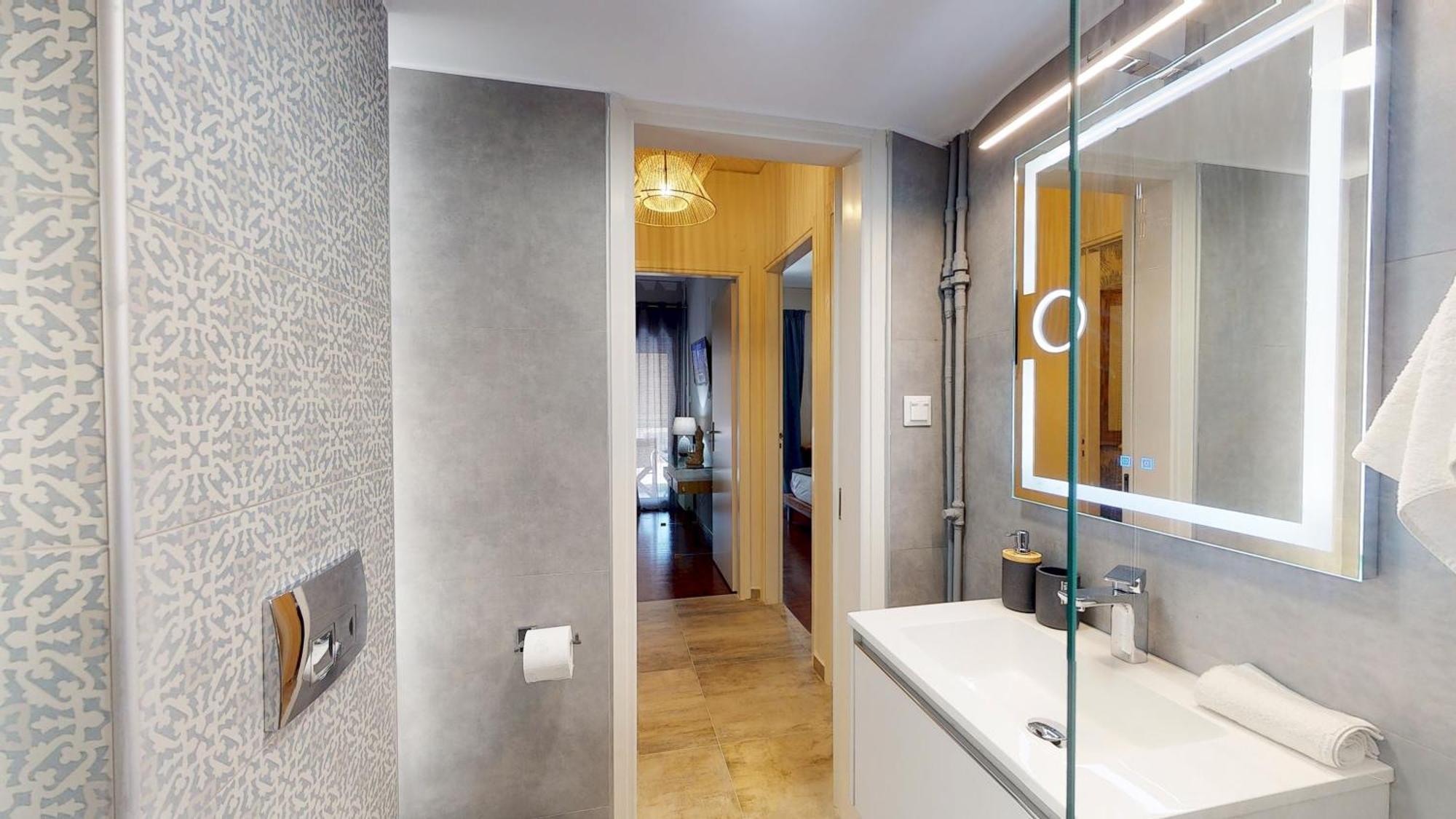 Motley Luxury Apartment By Estia كاندية المظهر الخارجي الصورة